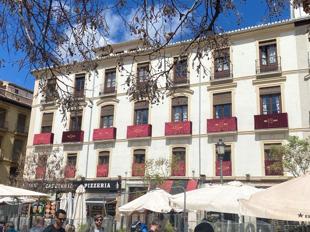 Bibo Suites Plaza Nueva Granada Luaran gambar