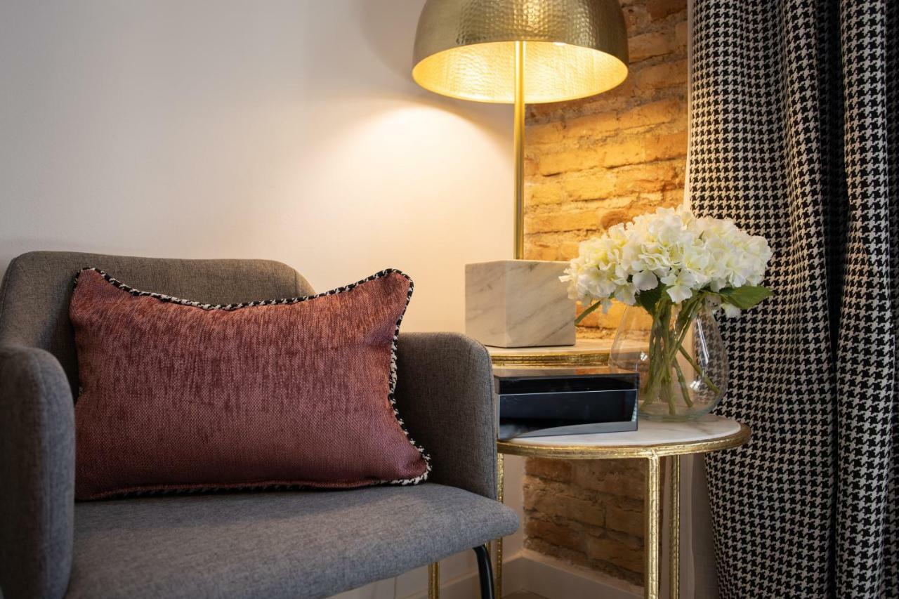 Bibo Suites Plaza Nueva Granada Luaran gambar