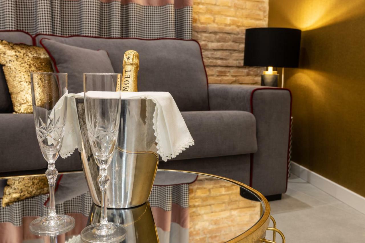 Bibo Suites Plaza Nueva Granada Luaran gambar