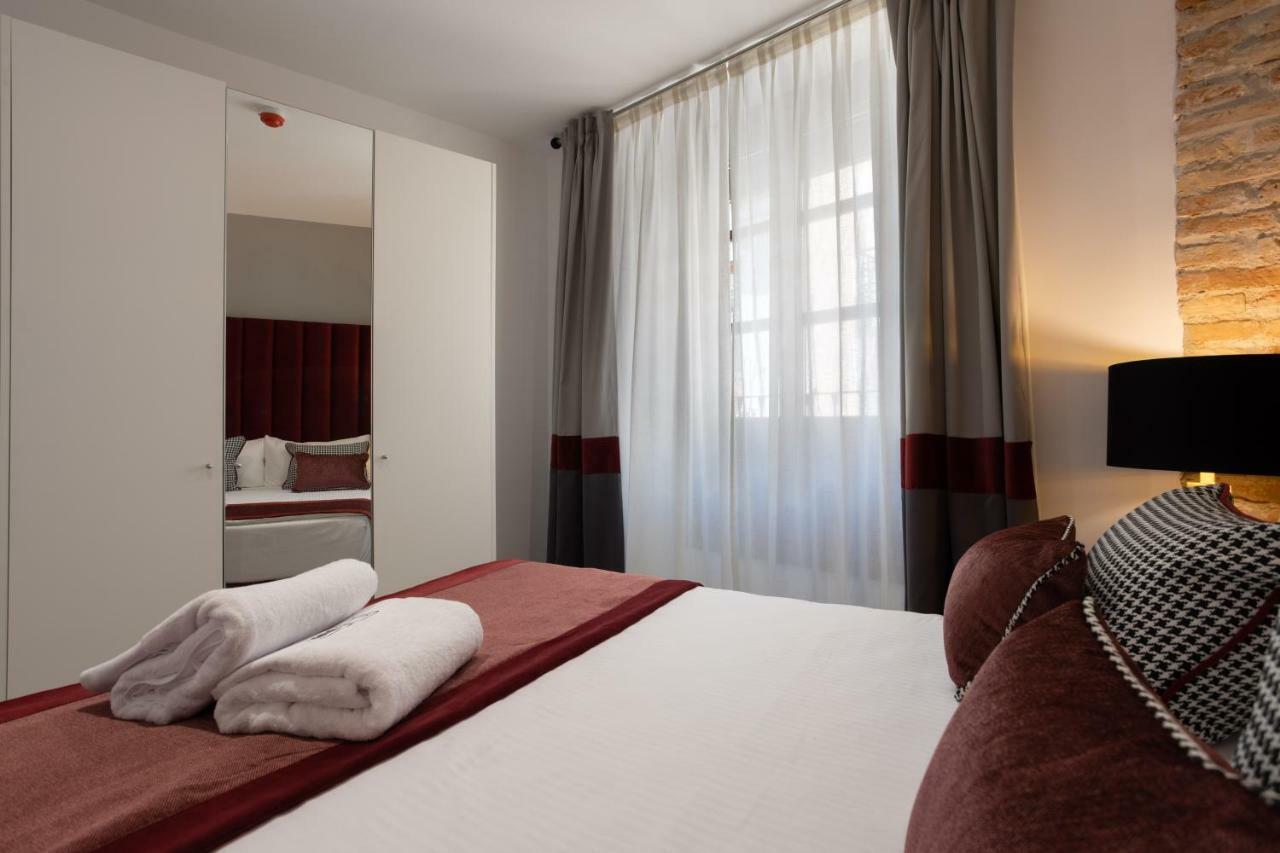 Bibo Suites Plaza Nueva Granada Luaran gambar